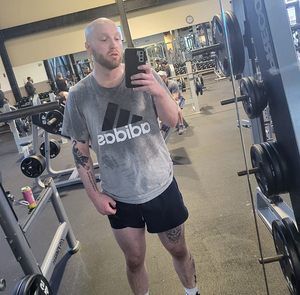 Meet your Posher, Dakota